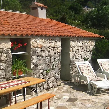 Holiday Kamena Igrane