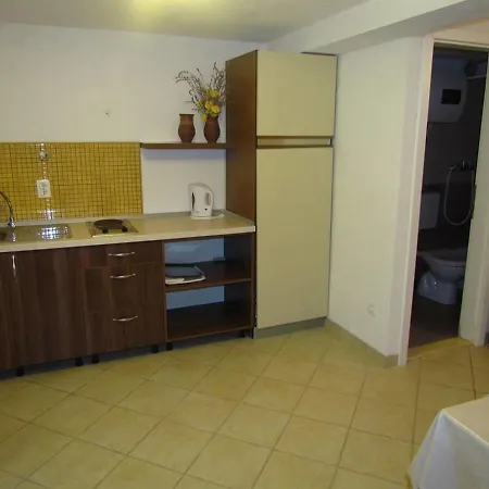 Holiday Kamena Vakantiehuis Igrane