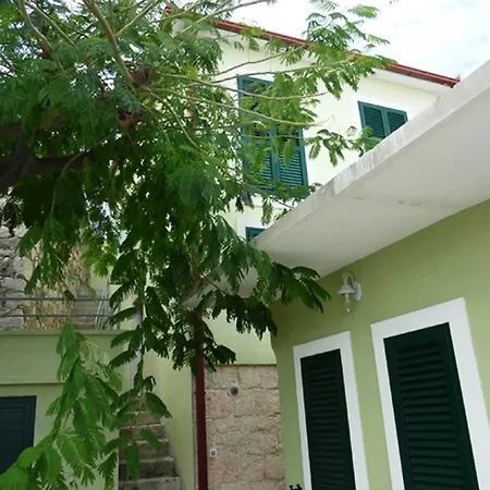 Holiday Kamena Vakantiehuis